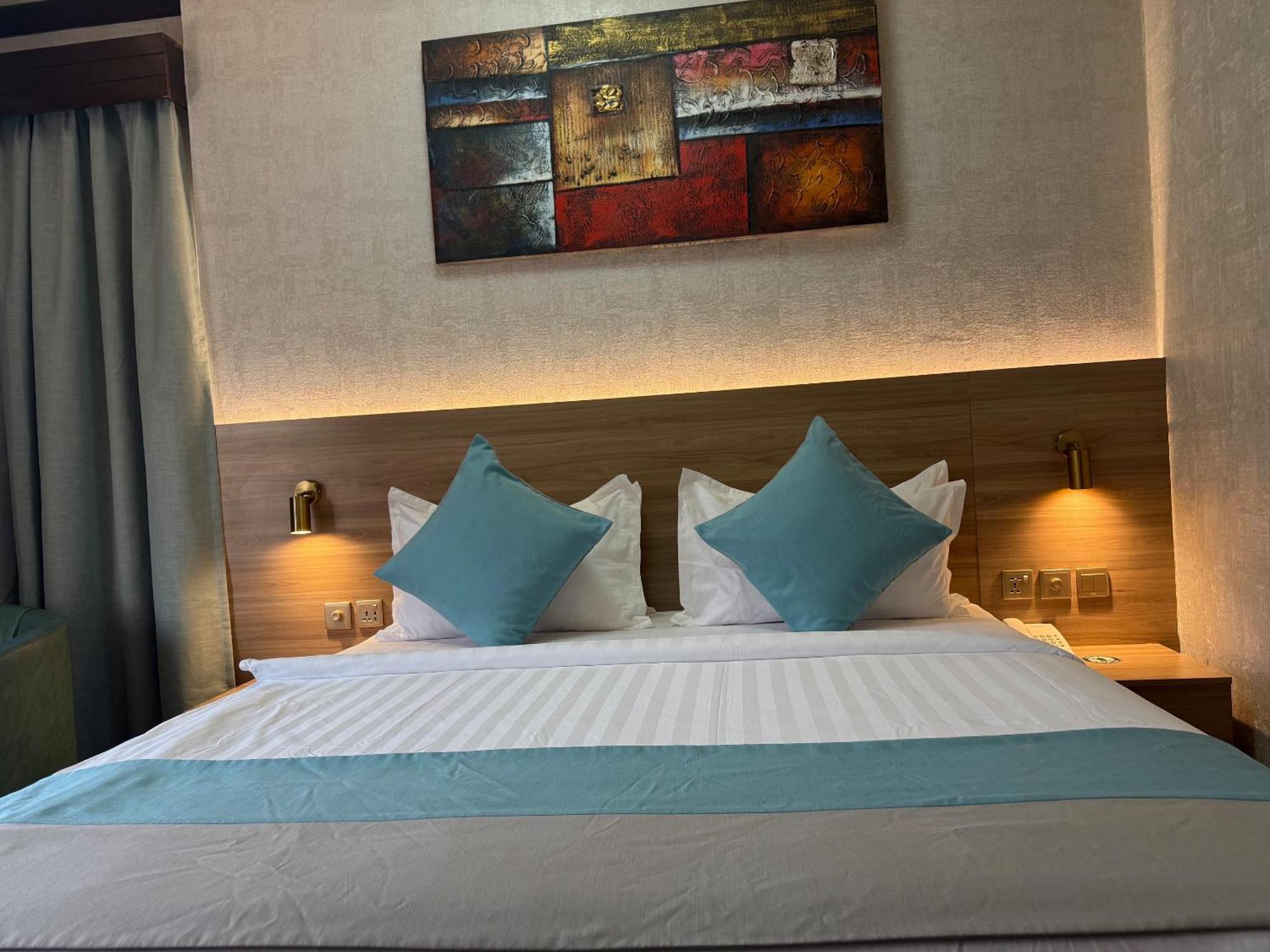 Strand Hotel Hotel 3*