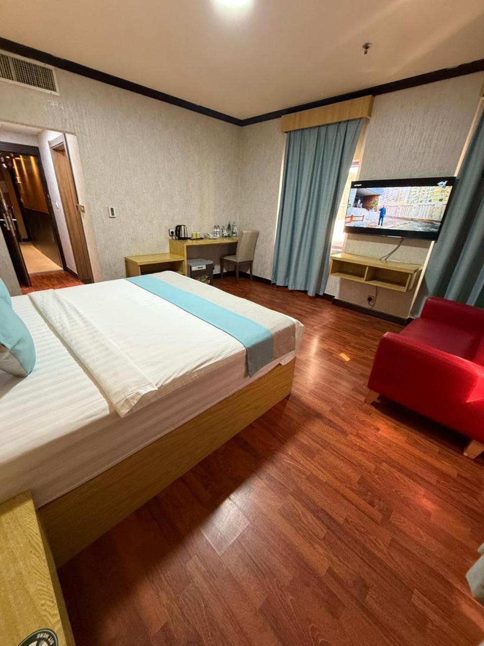 Strand Hotel Abu Dhabi