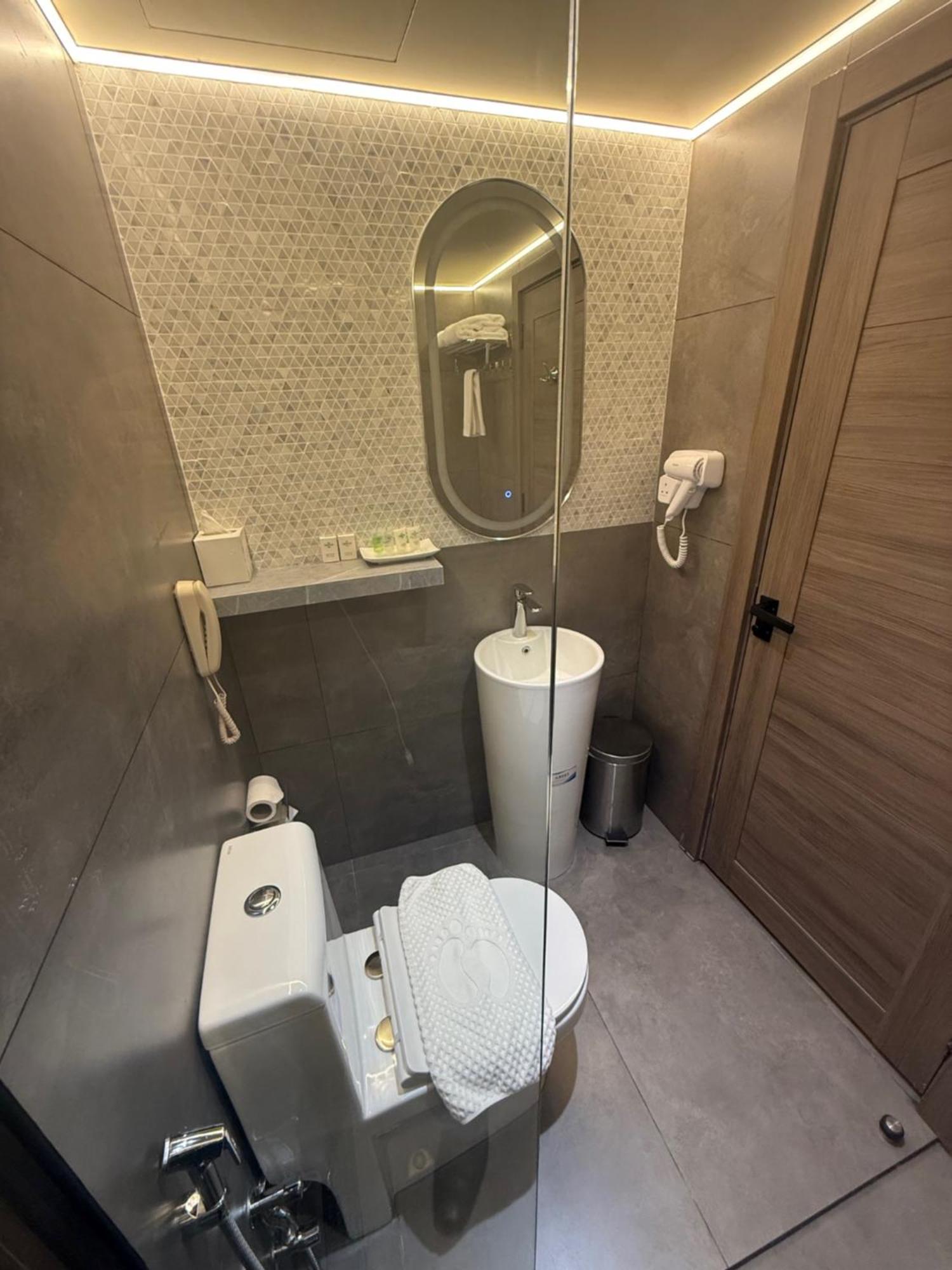 Strand Hotel Abu Dhabi